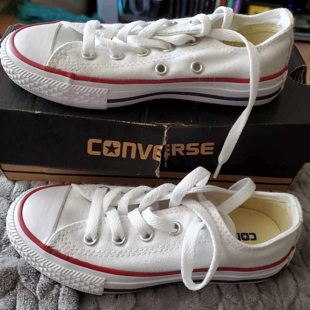 Converse - Picture 3 of 4